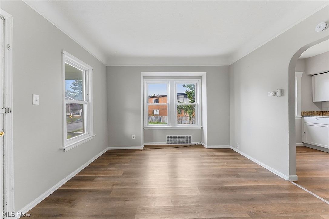 4512 Oak Park Avenue 1/dn Property Photo 7
