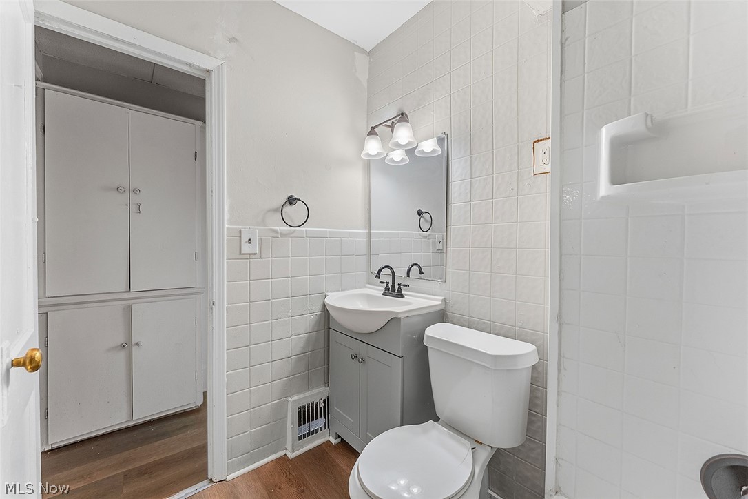 4512 Oak Park Avenue 1/dn Property Photo 15