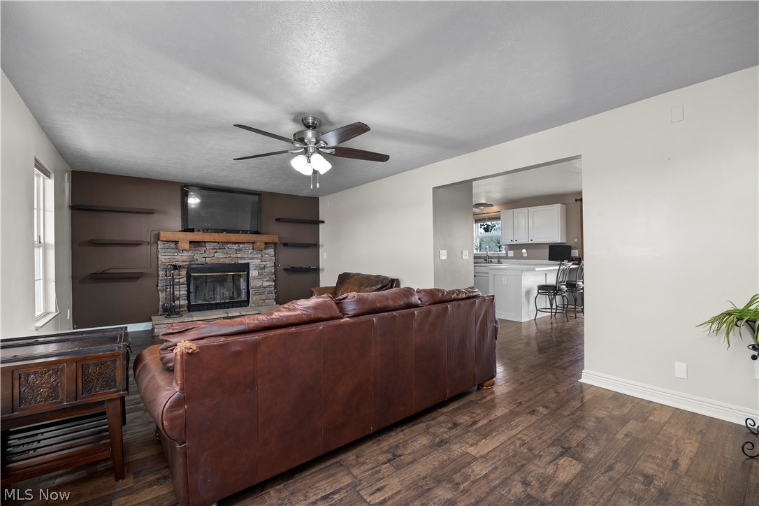 9742 Firestone Road Property Photo 10