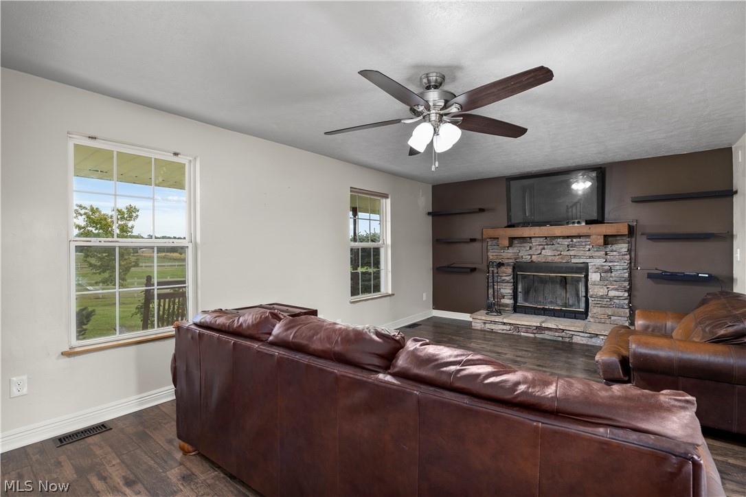 9742 Firestone Road Property Photo 11