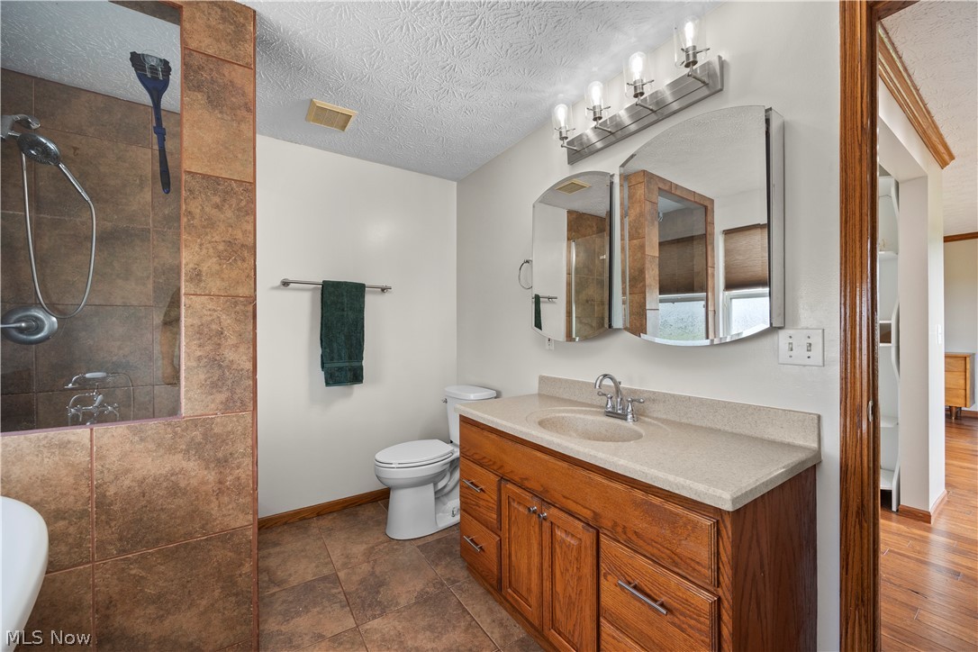 9742 Firestone Road Property Photo 32