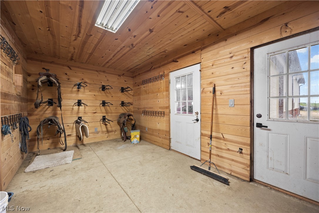 9742 Firestone Road Property Photo 39
