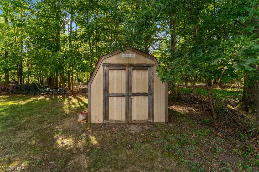 6128 Lundy Lane Property Photo 8