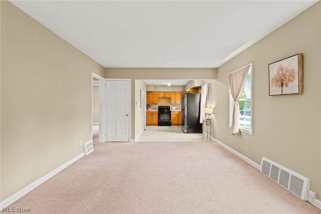193 S Hawkins Avenue Property Photo 12