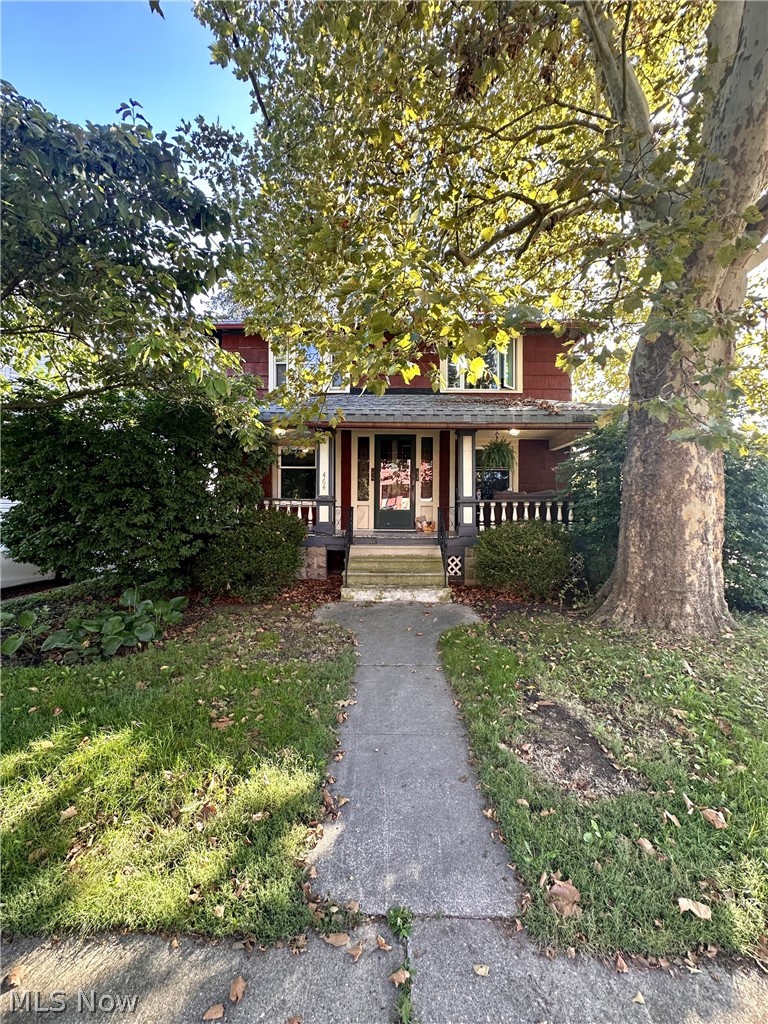 464 Crestwood Avenue A Property Photo 1