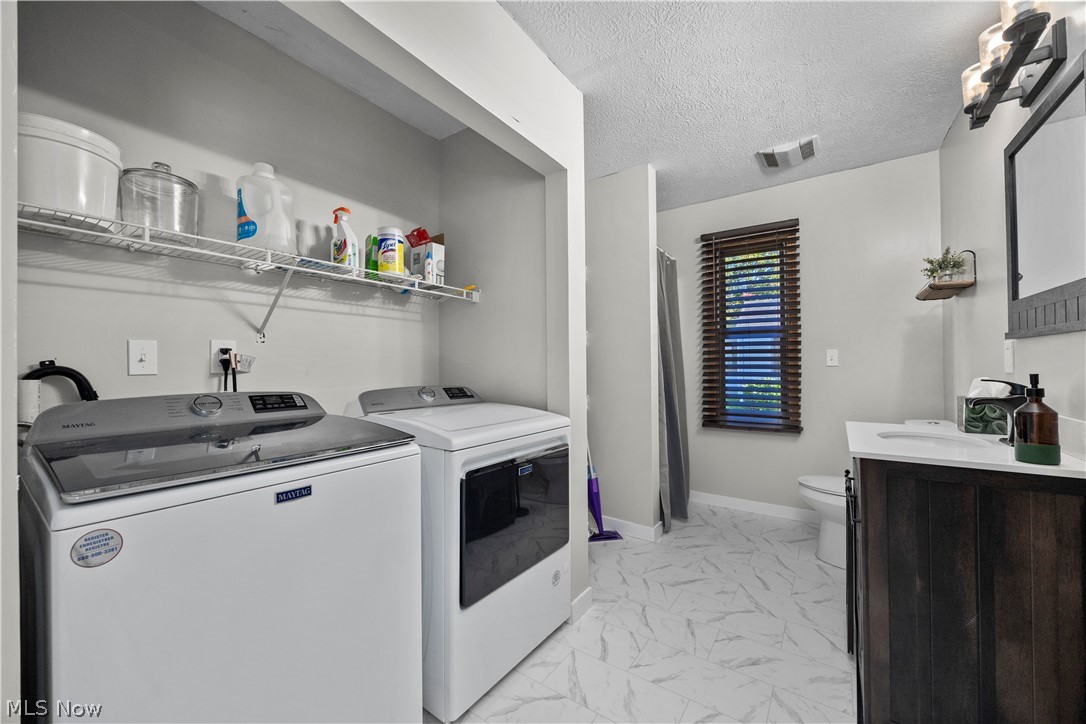38536 E River Road Property Photo 29