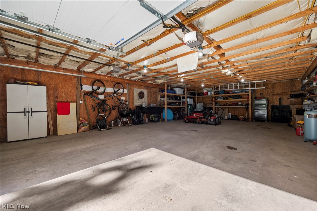 38536 E River Road Property Photo 43