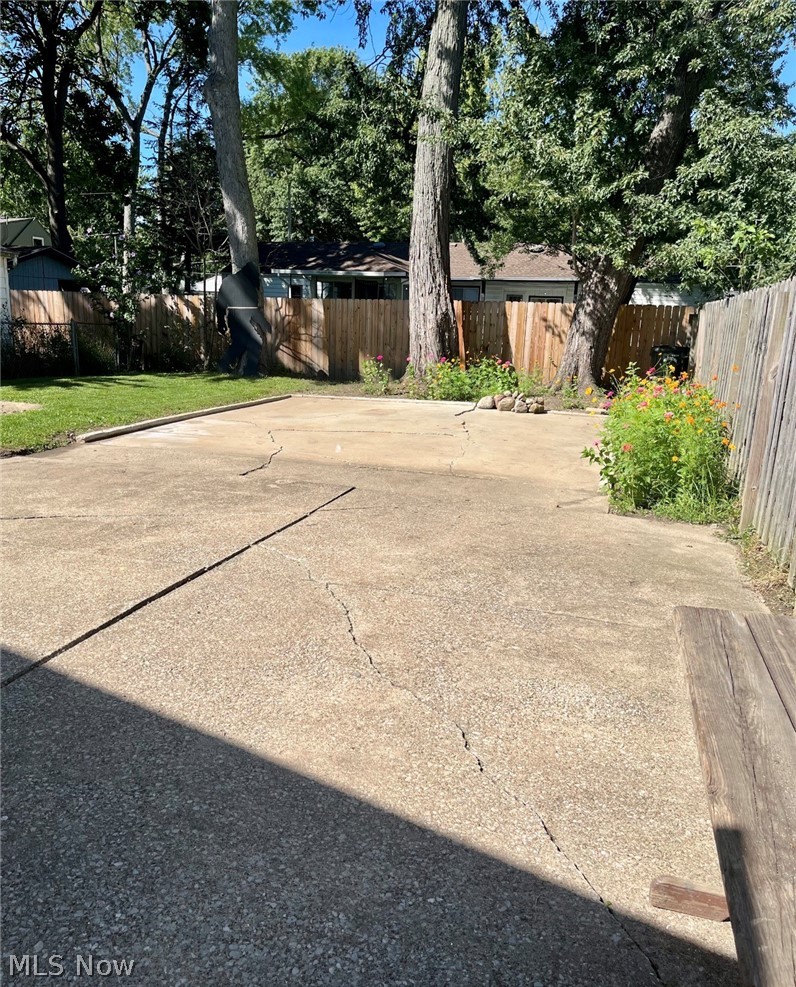 560 Baldwin Avenue Property Photo 20