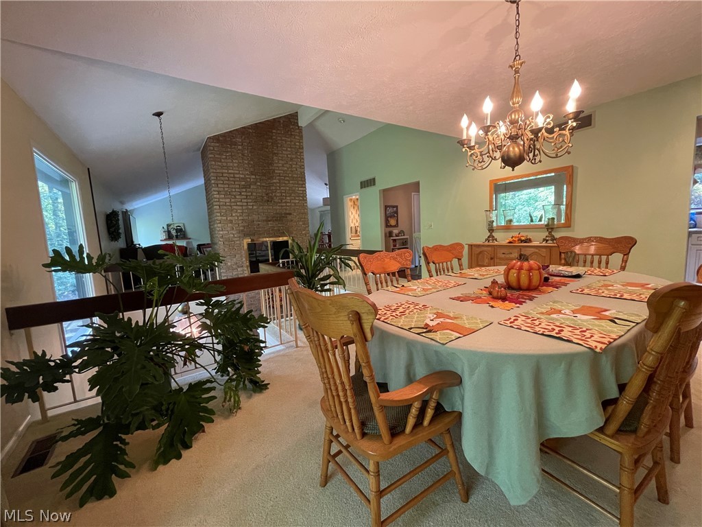 1936 Hemlock Drive Property Photo 3