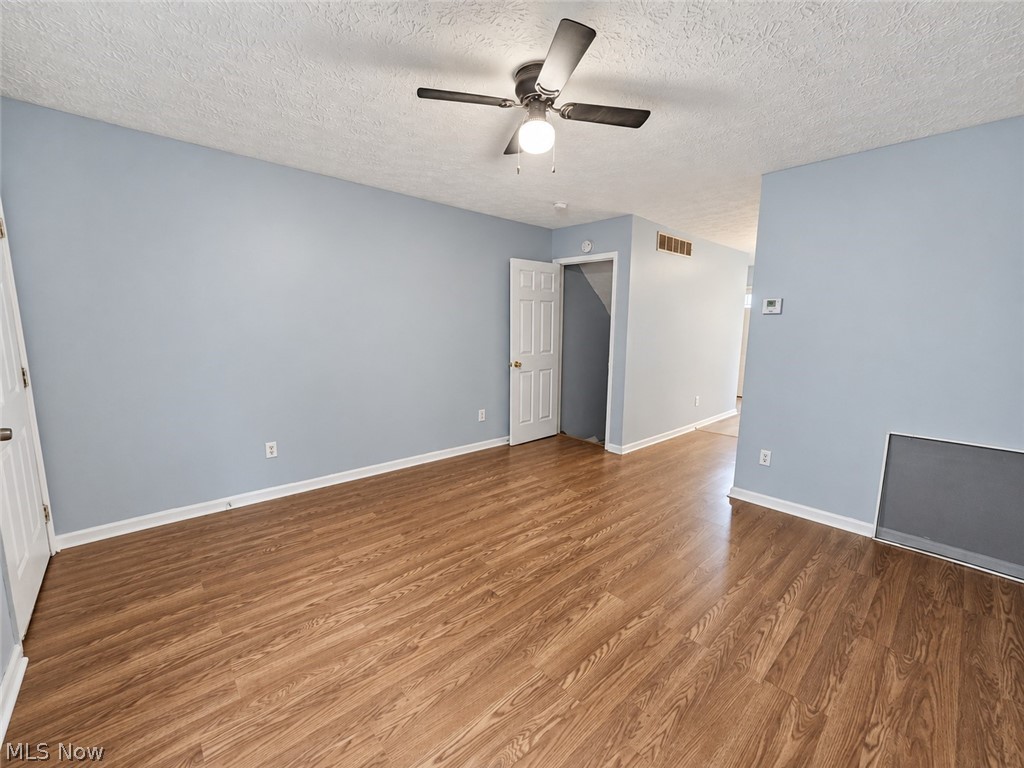642 E Buchtel Avenue Property Photo 9