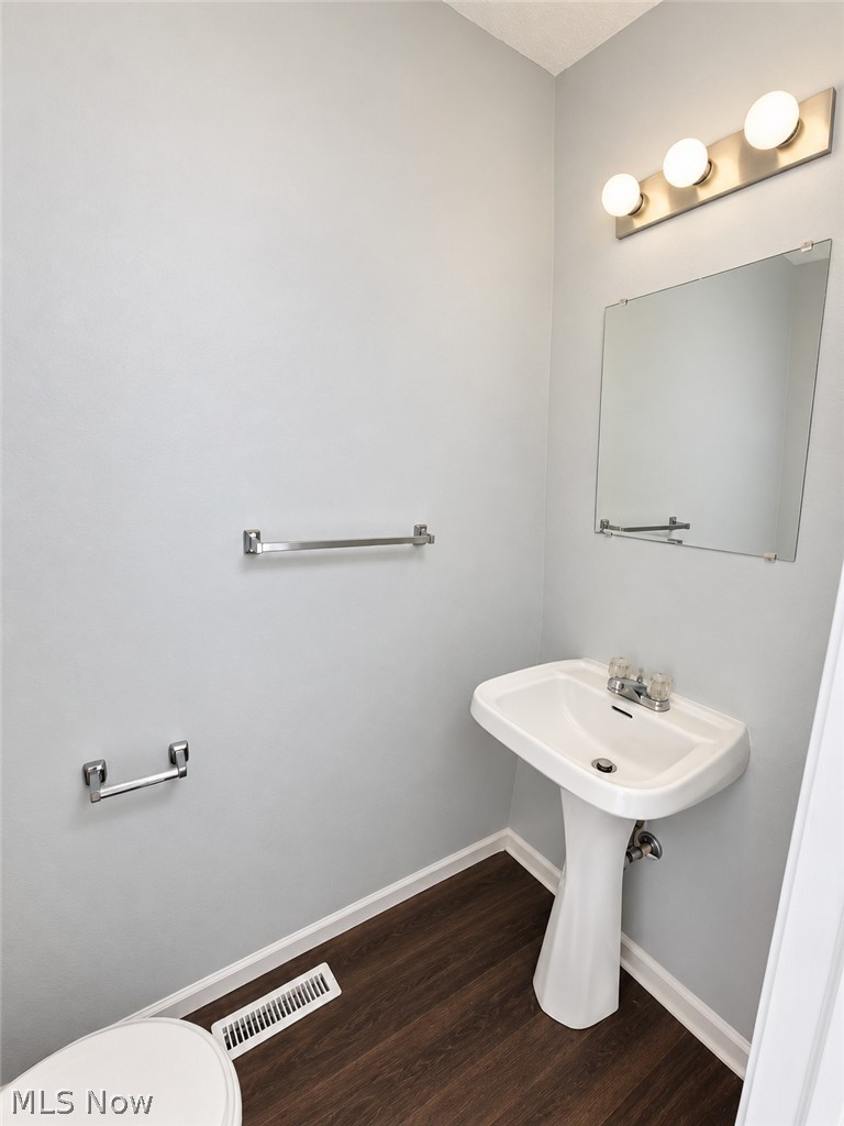 642 E Buchtel Avenue Property Photo 10