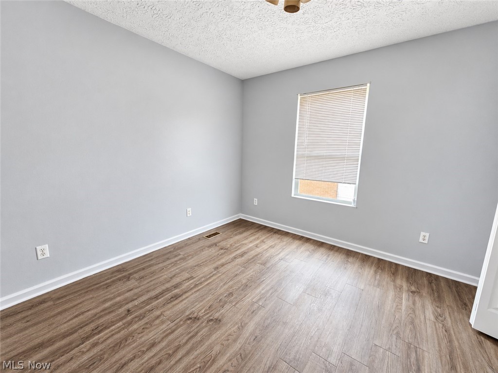 642 E Buchtel Avenue Property Photo 13