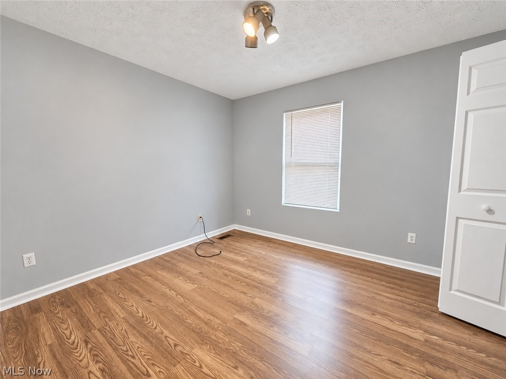 642 E Buchtel Avenue Property Photo 15