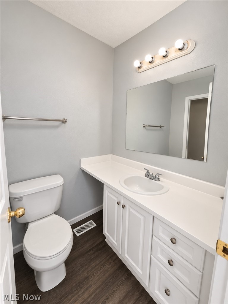 642 E Buchtel Avenue Property Photo 18