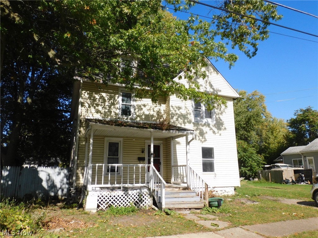 543 W 40th Street Property Photo 1