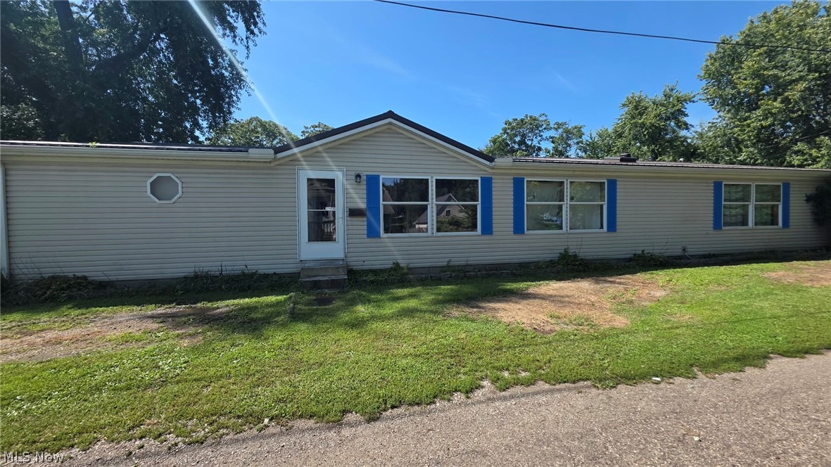 541 Allen Court Property Photo 1