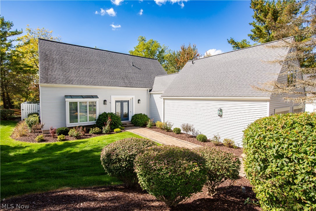 975 Meadowlark Circle