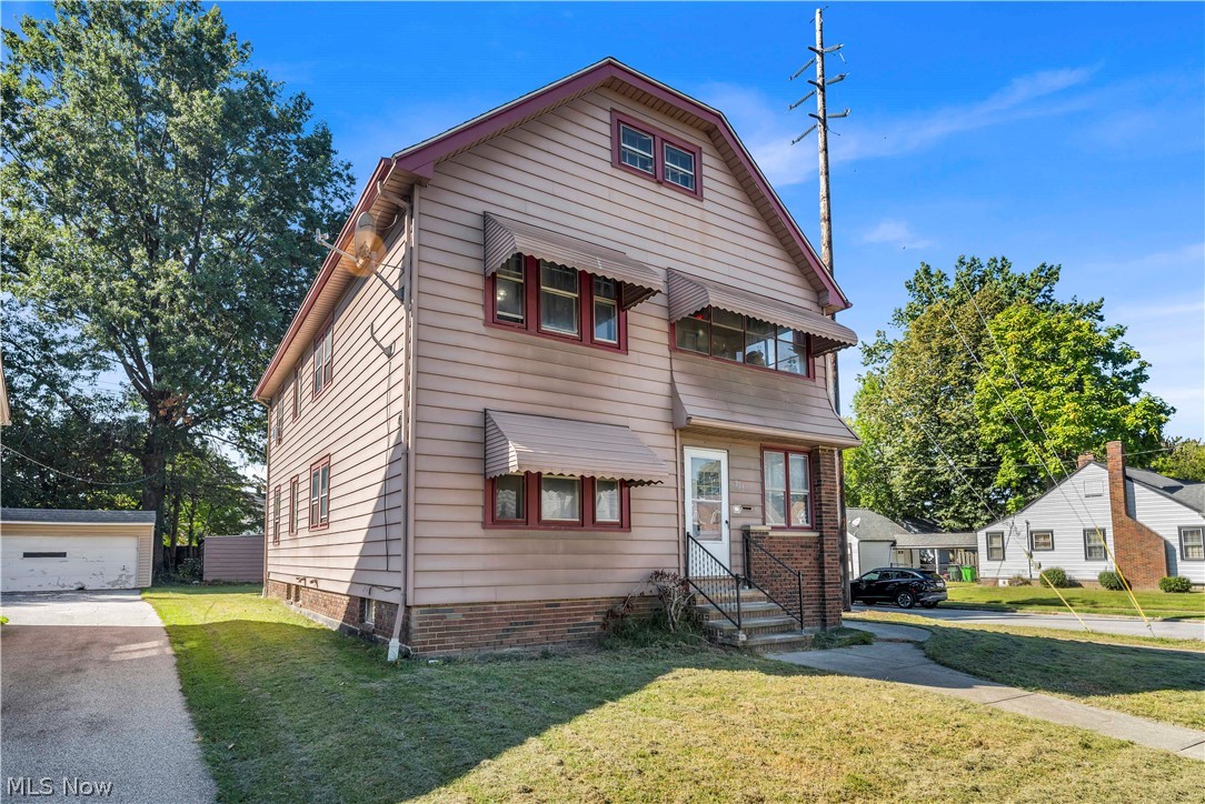 954 E 239th Street 1/dn Property Photo 3