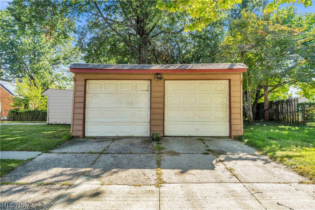 954 E 239th Street 1/dn Property Photo 22