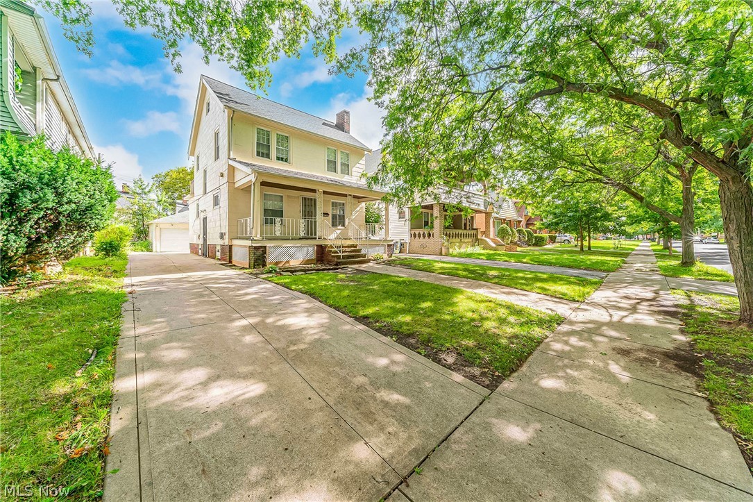 18107 East Park Drive Property Photo 1