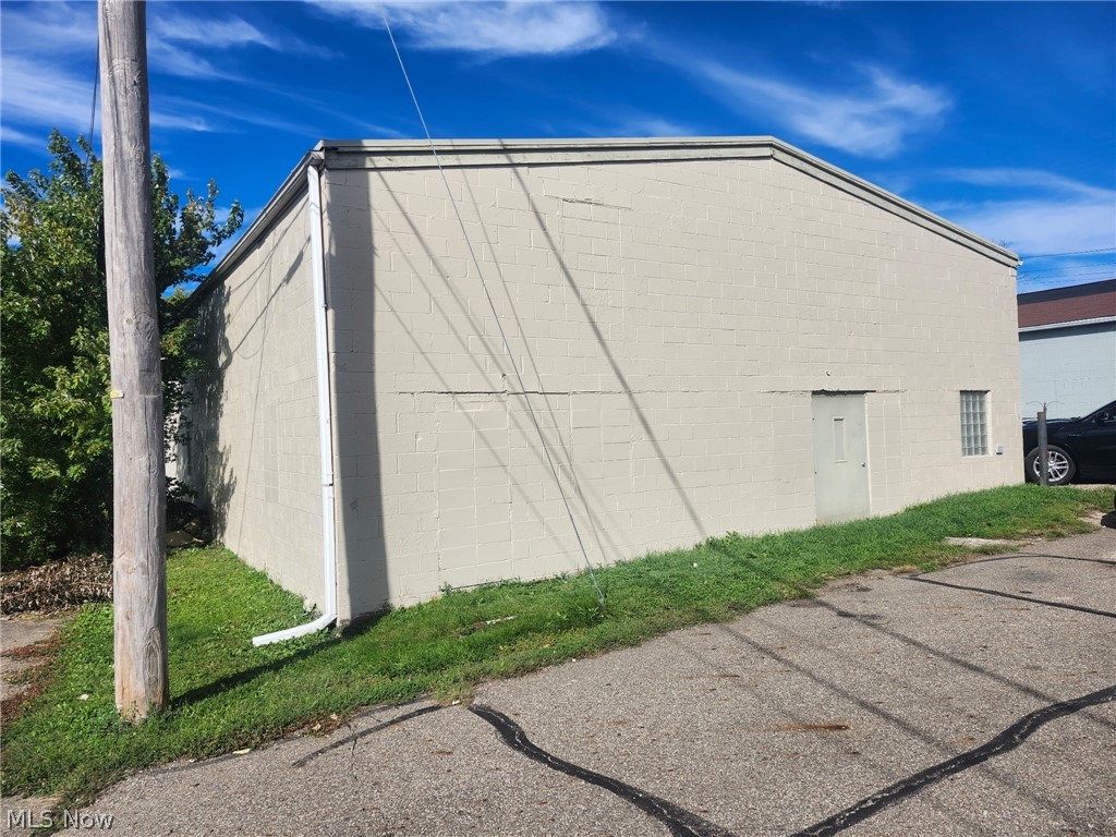 4958 Yukon Street Property Photo 5