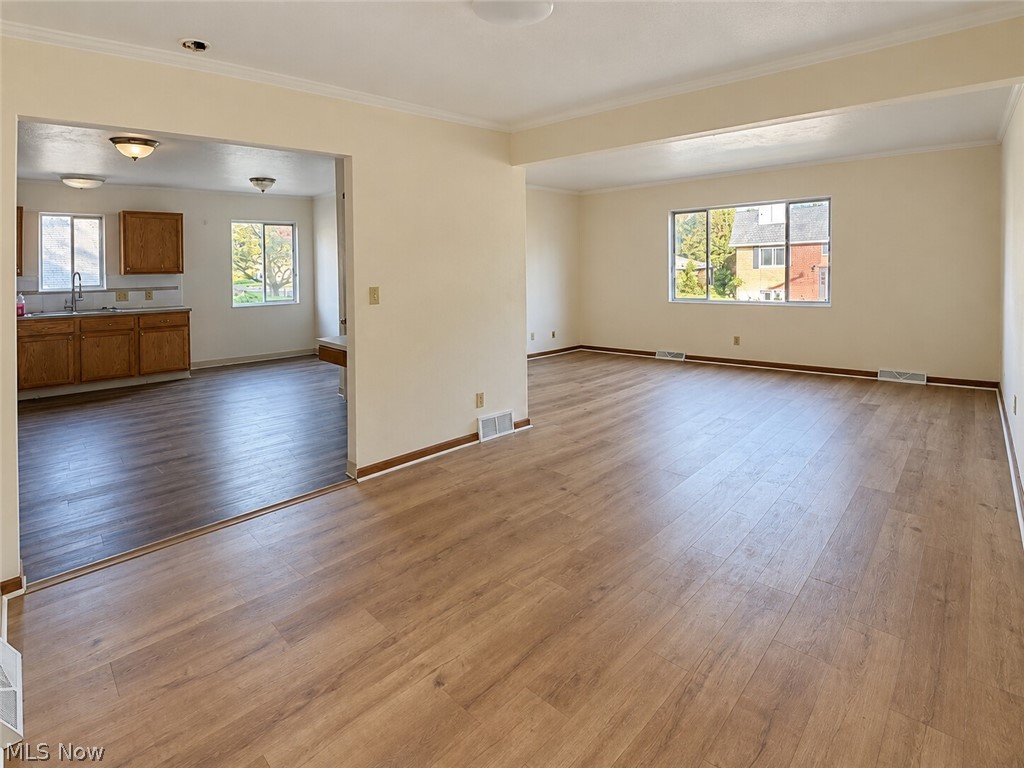 1804-1808 Cromwell Drive Property Photo 3