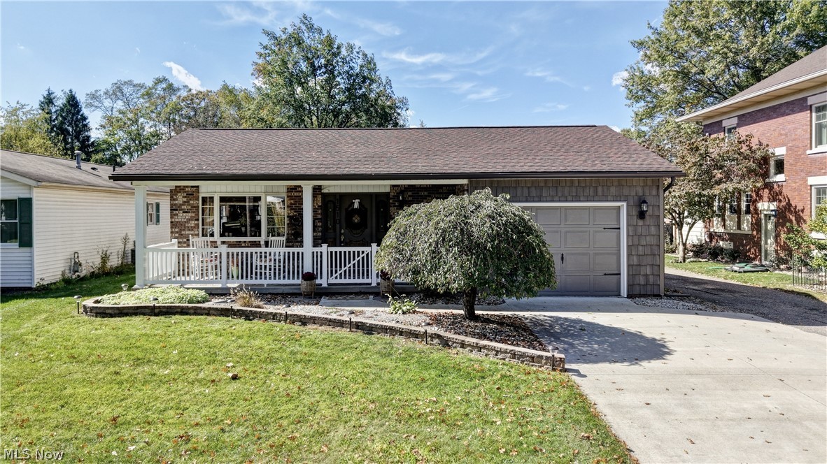1510 N Wooster Property Photo 1