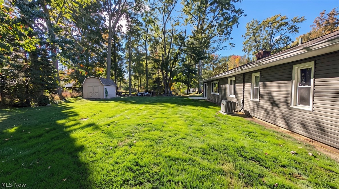 16 Keewaydin Drive Property Photo 6