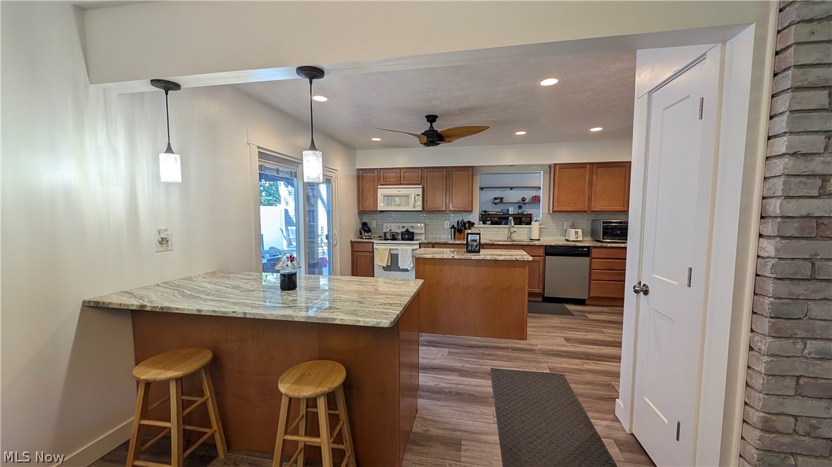 16 Keewaydin Drive Property Photo 15