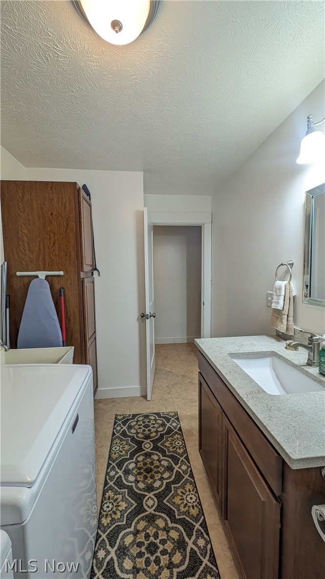16 Keewaydin Drive Property Photo 39