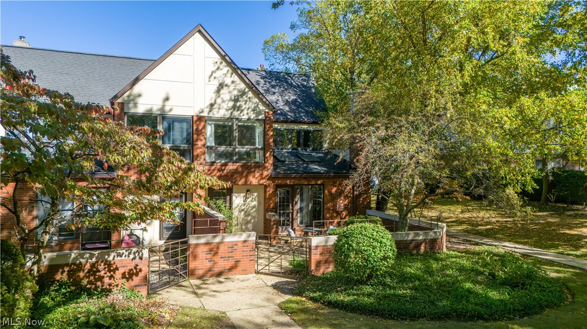 2595 N Moreland Boulevard 106