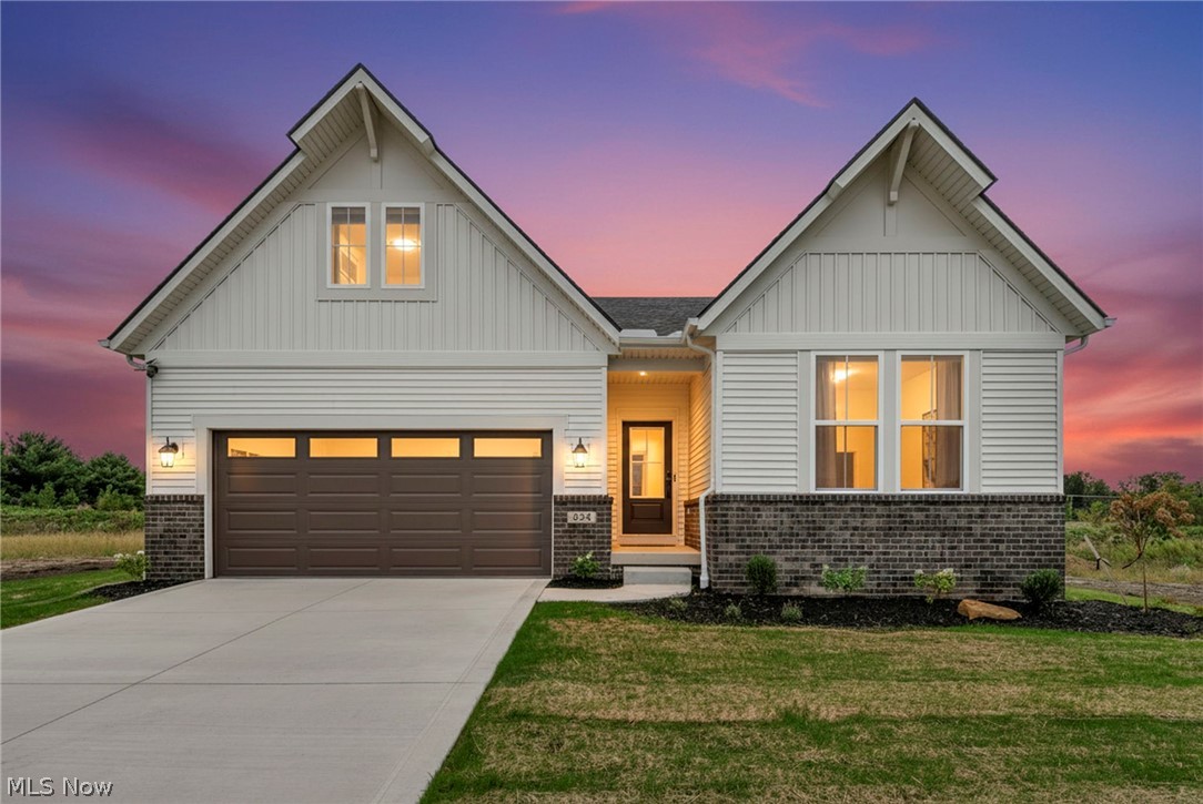 824 Colesbourne Circle Property Photo 1