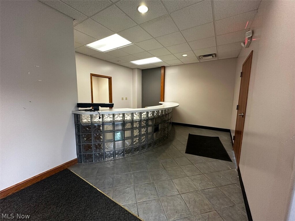 1213 Medina Road Property Photo 3