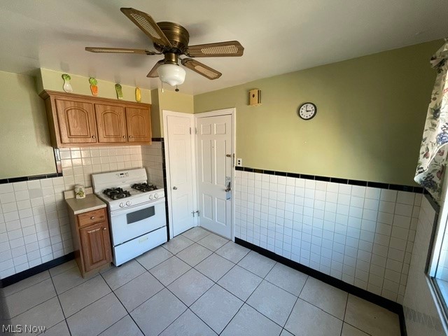 3625 Rocky River Drive Property Photo 6