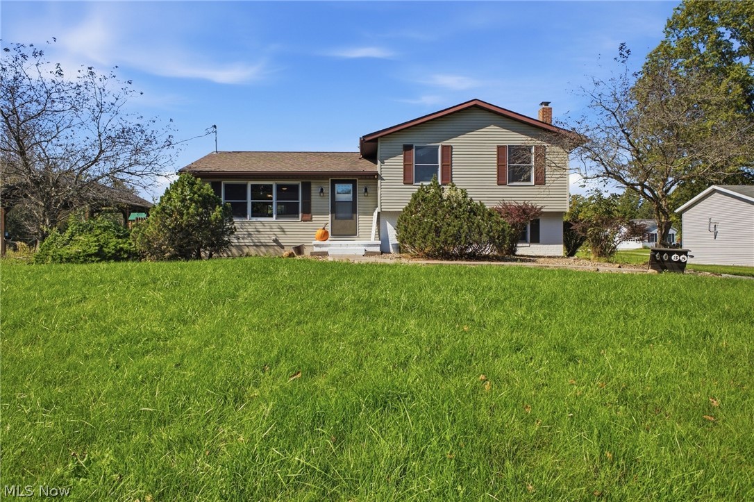 2235 Mcclintocksburg Road Property Photo 1