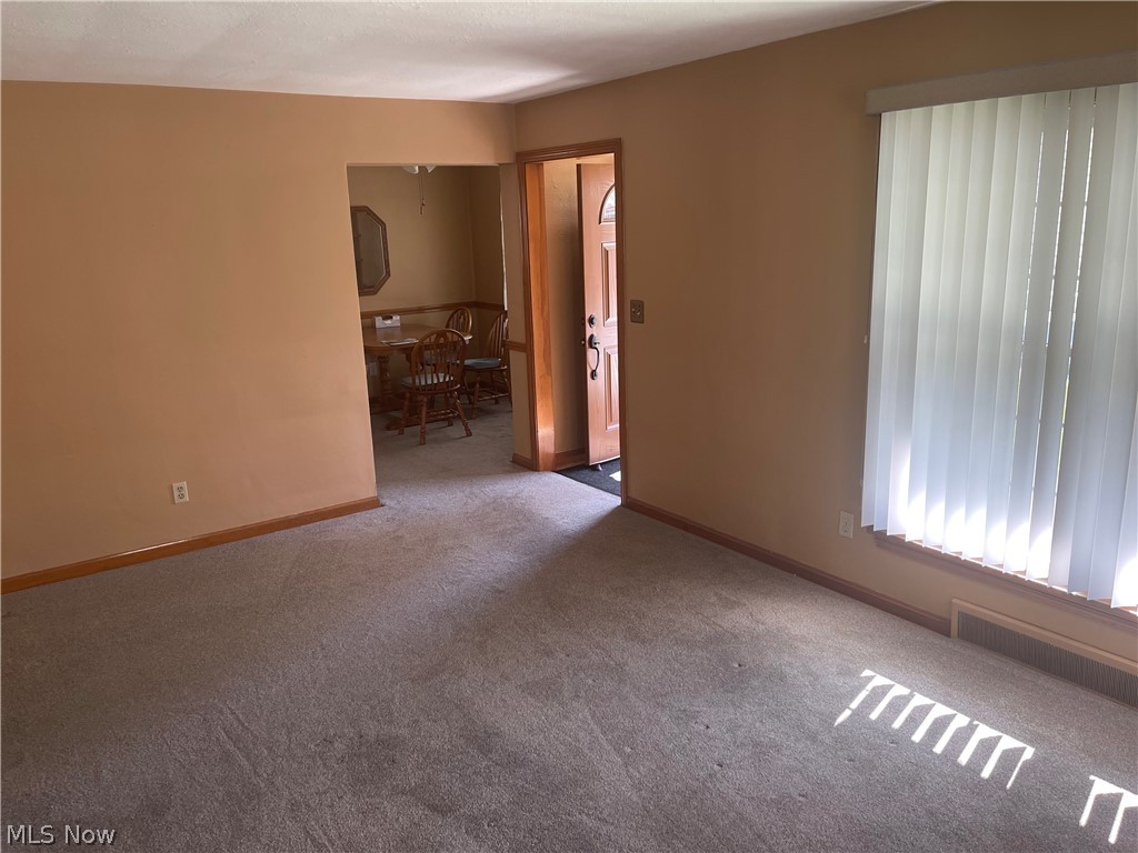 403 E 323rd Street Property Photo 11