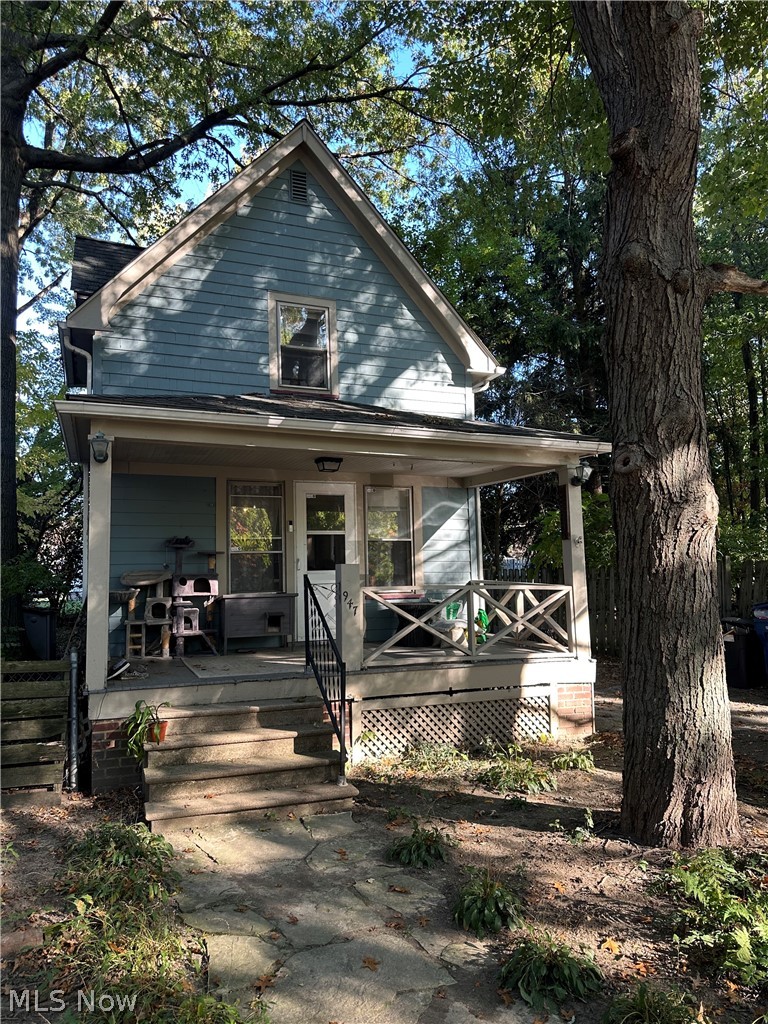 947 Woodview Road Property Photo 1