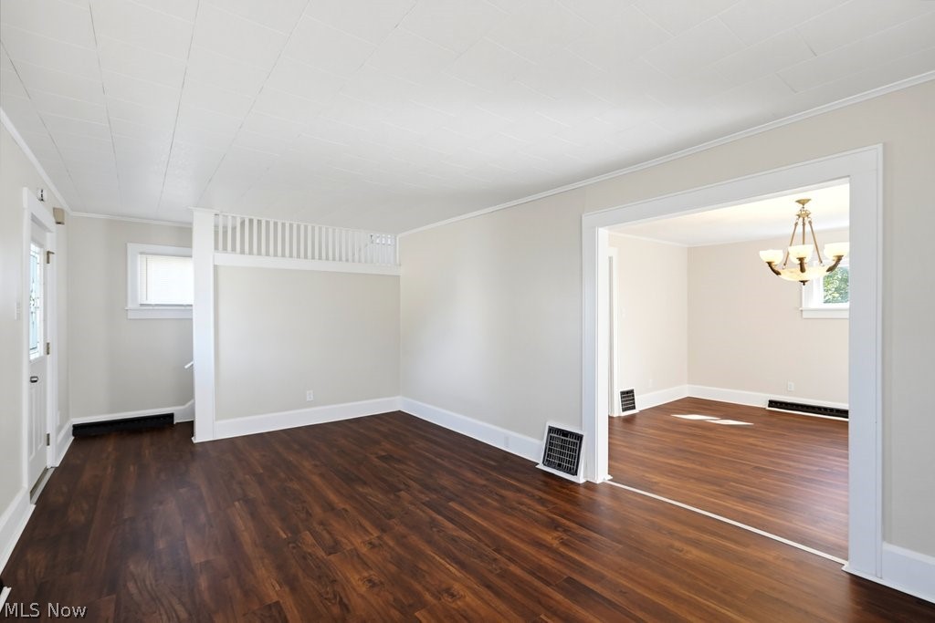 701 E Lincolnway Property Photo 10