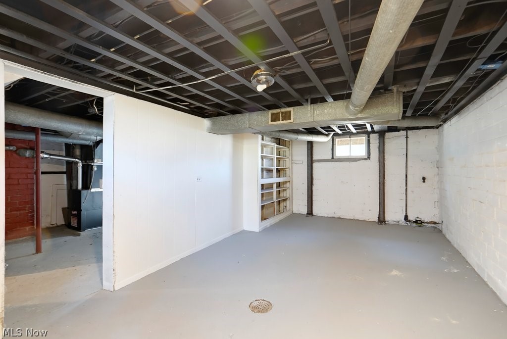 701 E Lincolnway Property Photo 24