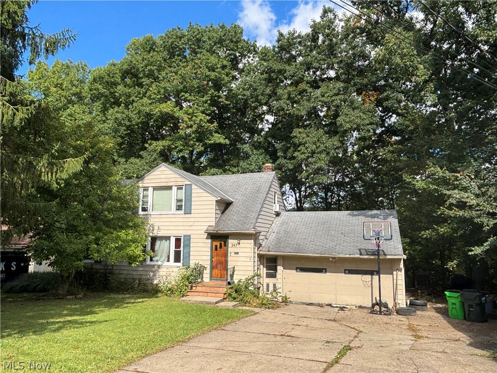 247 W Glendale Street Property Photo 1