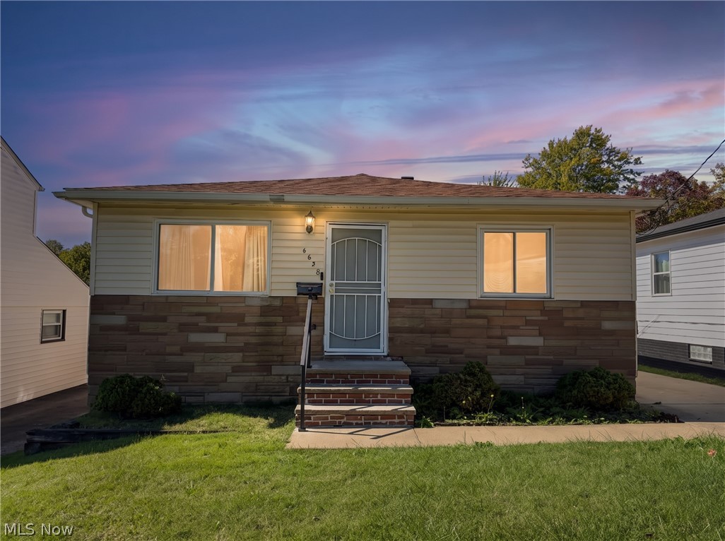 4628 E 173rd Street Property Photo 1