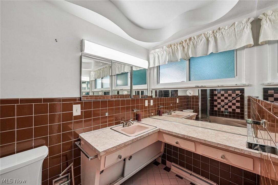1355 Forest Hills Boulevard Property Photo 15