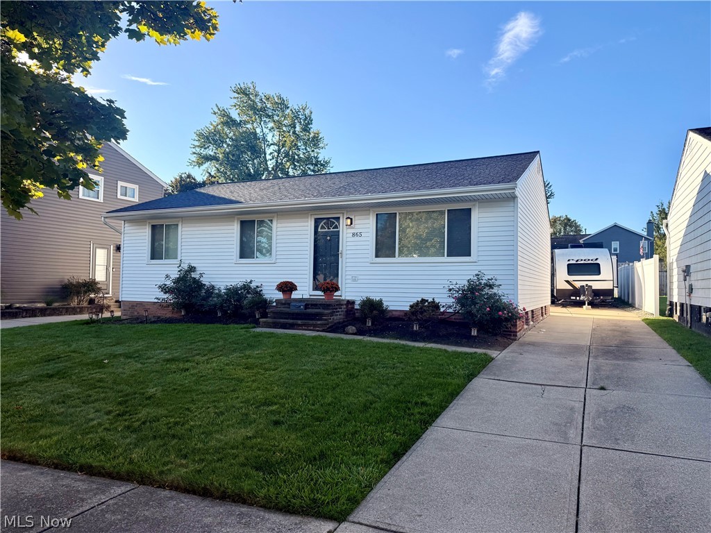 865 Pelley Drive Property Photo