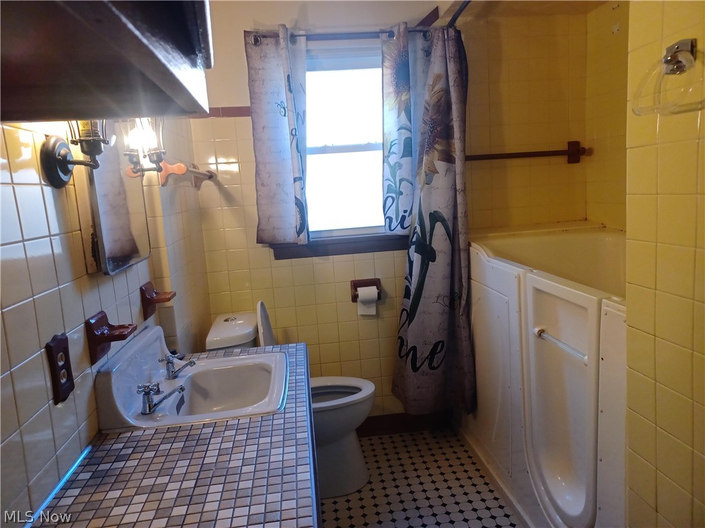 937 Mathews Property Photo 6