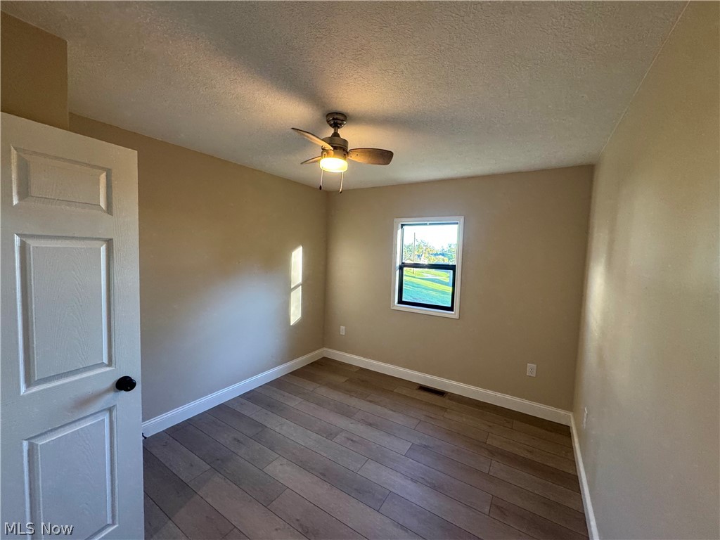 155 E Spring Street Property Photo 11