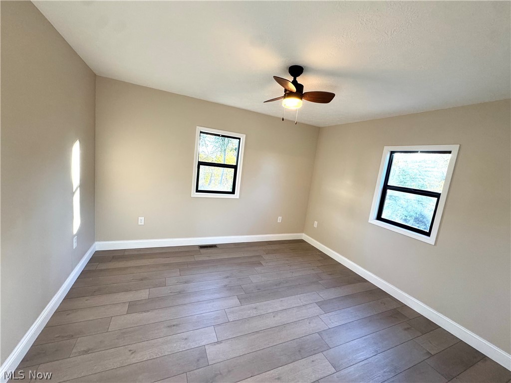 155 E Spring Street Property Photo 16