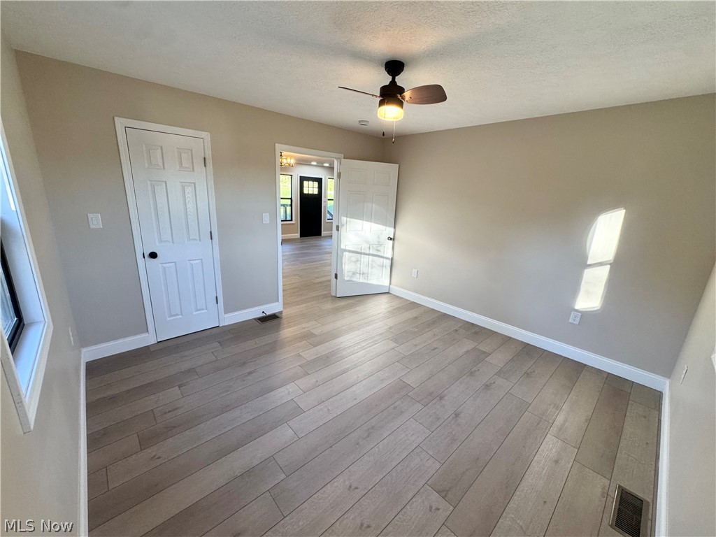 155 E Spring Street Property Photo 17
