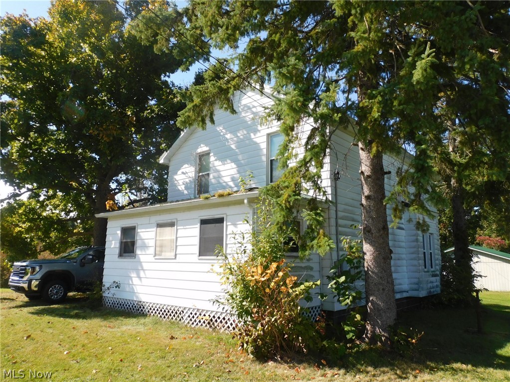 8885 Center Road Property Photo 1