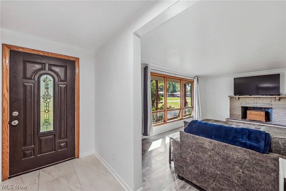 448 E Montrose Street Property Photo 10