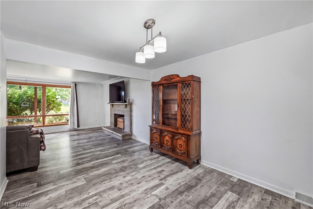 448 E Montrose Street Property Photo 16